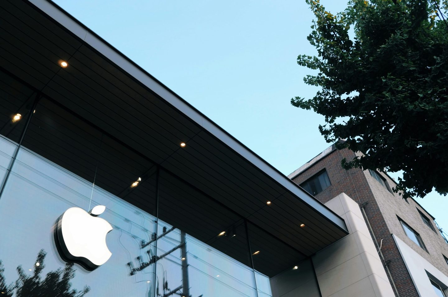Why companies like Apple are building AI agents with limits