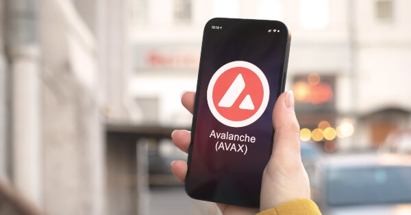 AVAX Price Prediction: Long Squeeze Loading as Momentum Flatlines at $7.73